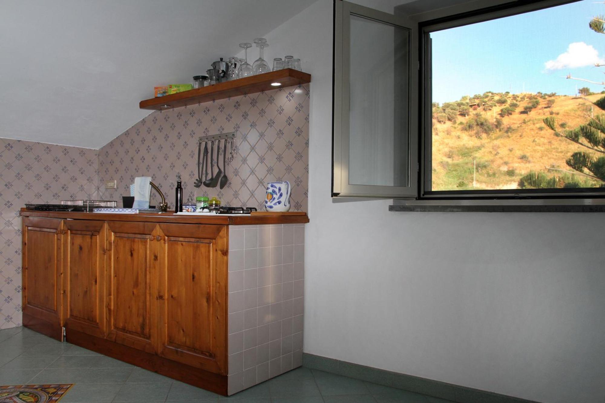 Tenuta Petreria Santo Stefano di Camastra Bilik gambar
