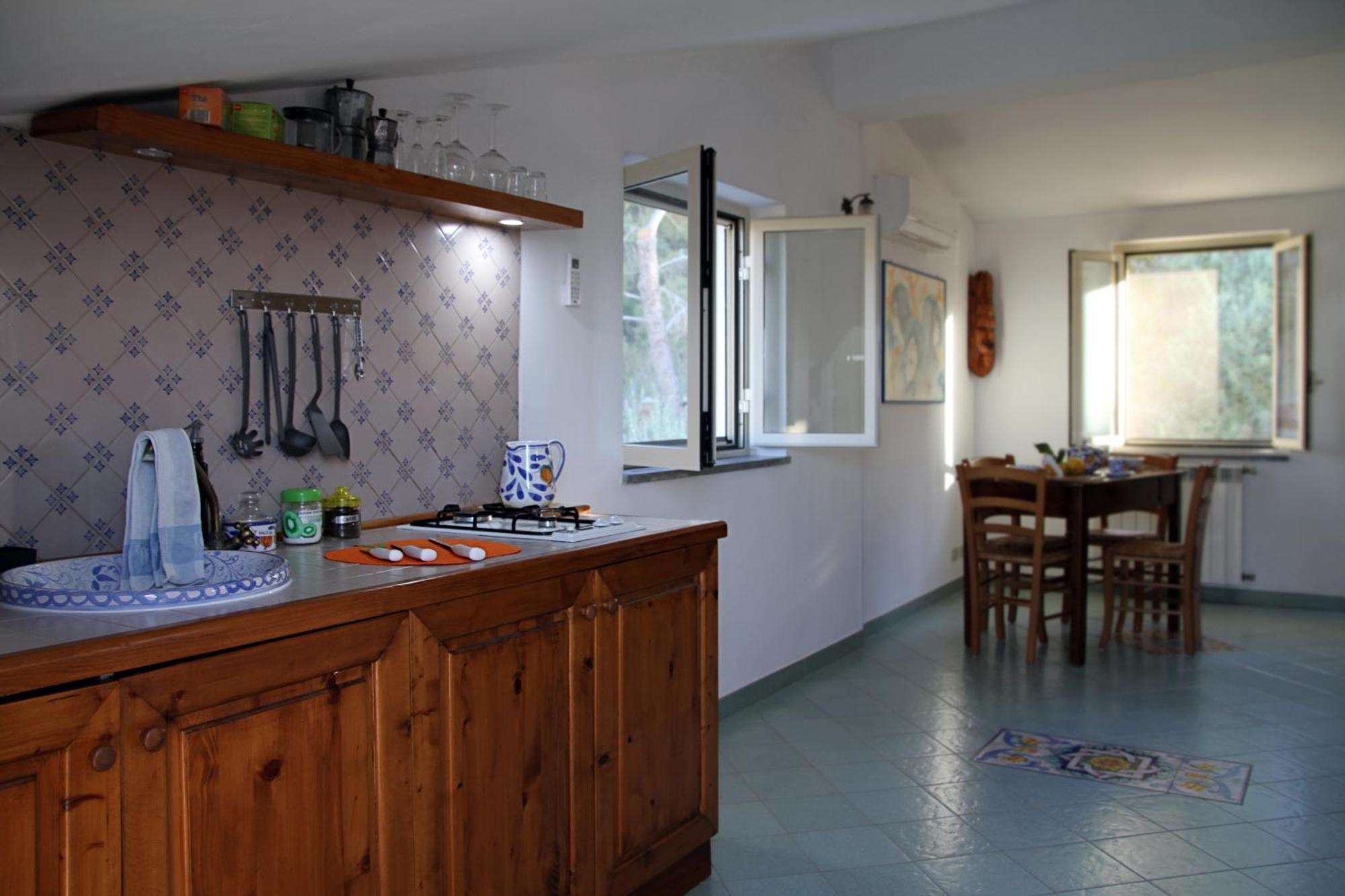 Tenuta Petreria Santo Stefano di Camastra Bilik gambar