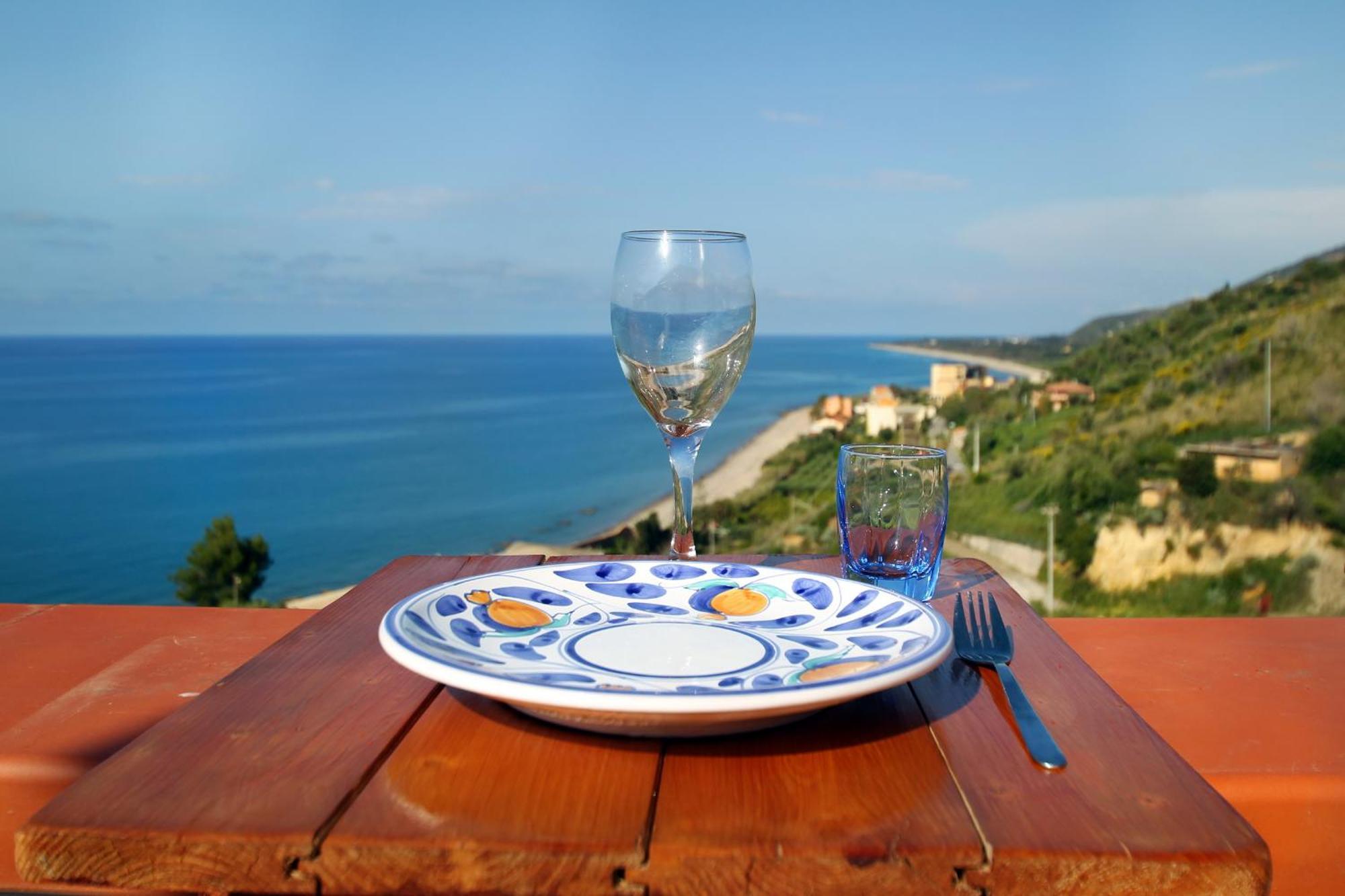Tenuta Petreria Santo Stefano di Camastra Luaran gambar